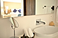 Bathroom at Deep Blue